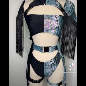 D'VERANO custom made 4 piece